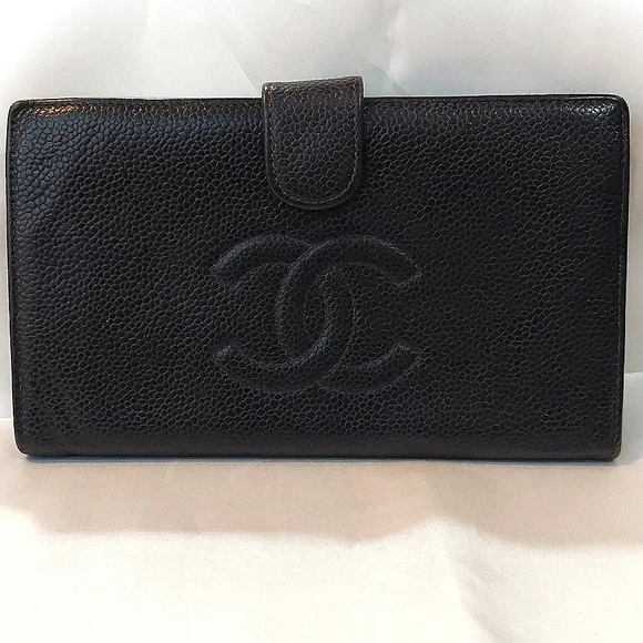 Chanel Caviar Wallet, Black CC Embossed. Pebbled caviar genuine leather. Luxury! - Picture 8 of 12